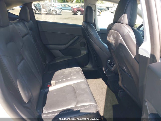2021 TESLA MODEL Y 5YJYGDEF2MF240161 Photo 7