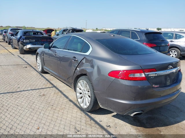 2009 JAGUAR XF SAJWA06B89HR36528 Photo 2