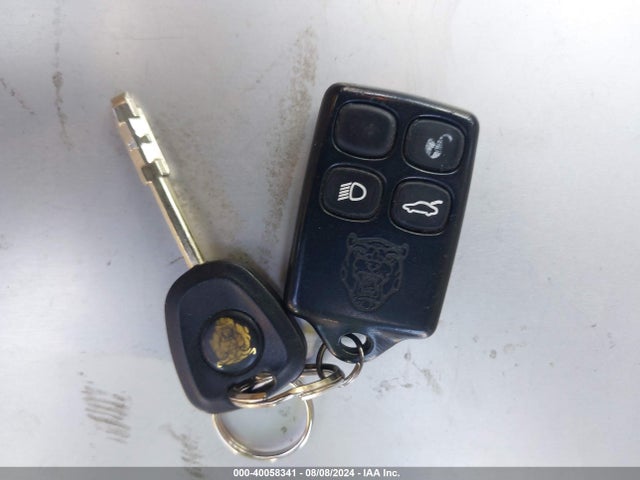 2000 JAGUAR XK8 SAJJA42C2YNA07258 Photo 10
