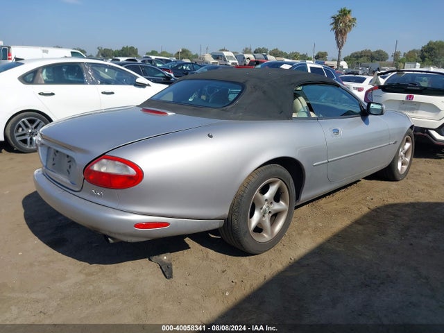2000 JAGUAR XK8 SAJJA42C2YNA07258 Photo 3