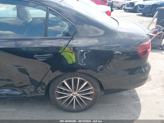 3VWD17AJ0GM416438 Volkswagen Jetta 1.8t Sport