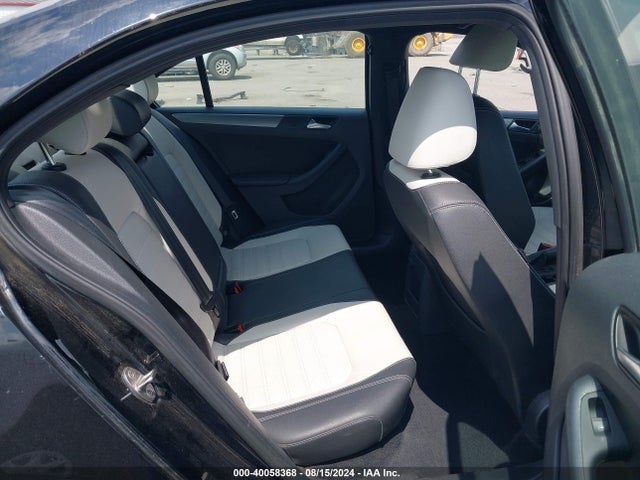 3VWD17AJ0GM416438 Volkswagen Jetta 1.8t Sport