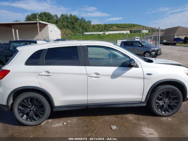 JA4AR3AU4JZ029201 Mitsubishi Outlander Sport 2.0 Le
