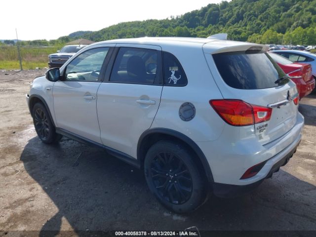 JA4AR3AU4JZ029201 Mitsubishi Outlander Sport 2.0 Le