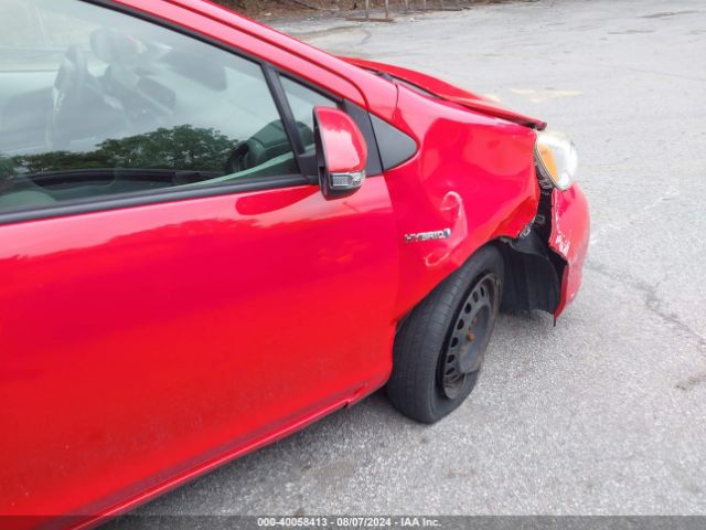 JTDKDTB36E1078936 Toyota Prius C One