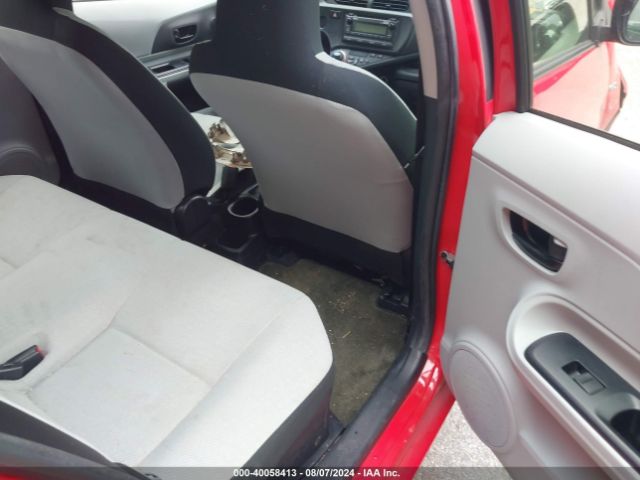 JTDKDTB36E1078936 Toyota Prius C One