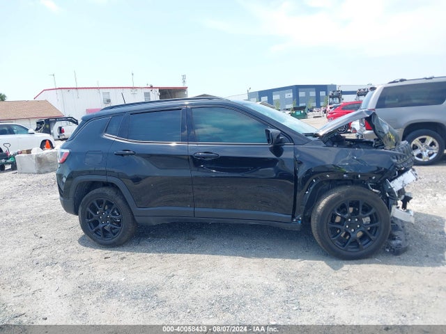 3C4NJCBB3NT224974 Jeep Compass Altitude Fwd