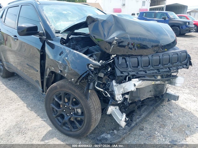 3C4NJCBB3NT224974 Jeep Compass Altitude Fwd
