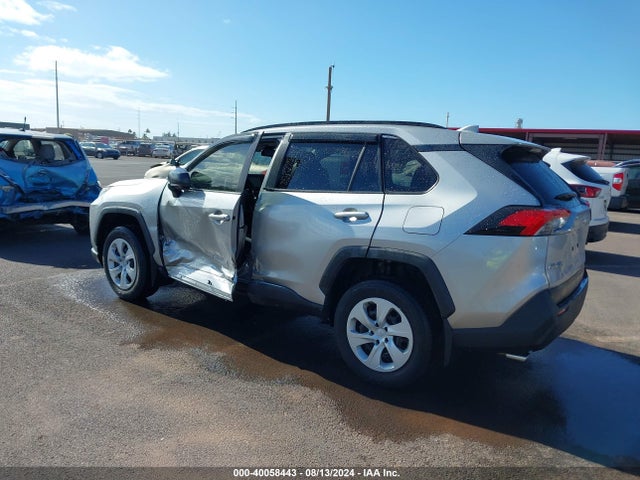 Toyota RAV4 LE 2019 JTMH1RFV6KJ007457 Image 3