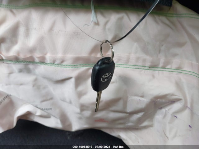Toyota RAV4 LE 2016 JTMZFREVXGJ093421 Image 11