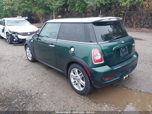 2013 MINI HARDTOP WMWSV3C56DT393247 Photo 2