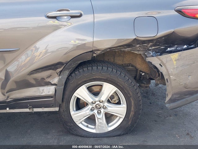 Toyota Highlander Le 2021 5TDBZRBH5MS096488 Image 6