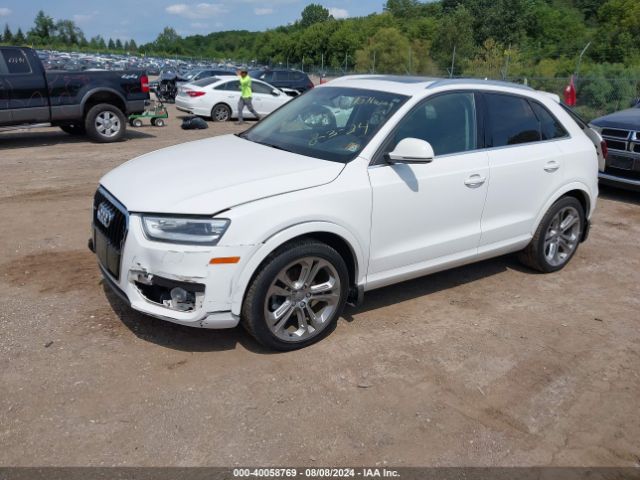 WA1EFCFS1FR008105 Audi Q3 2.0t Premium Plus