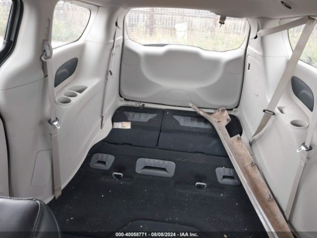 2C4RC1DG9MR543807 Chrysler Voyager Lxi
