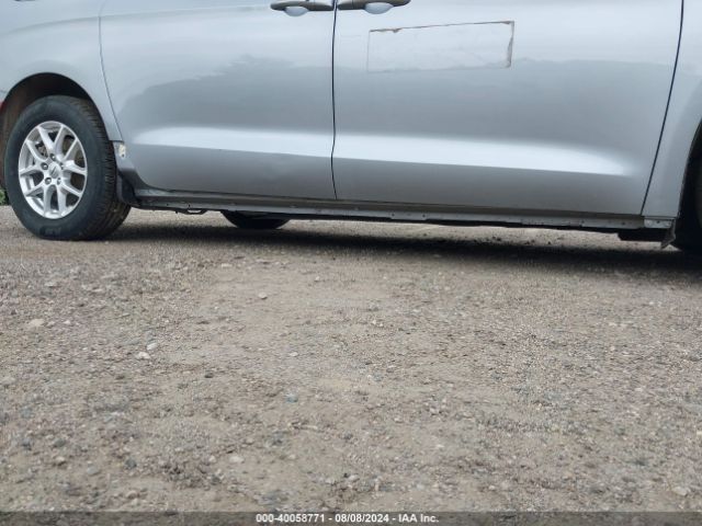 2C4RC1DG9MR543807 Chrysler Voyager Lxi
