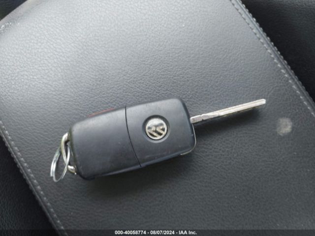 1VWAT7A3XEC036276 Volkswagen Passat 1.8t Wolfsburg Edition