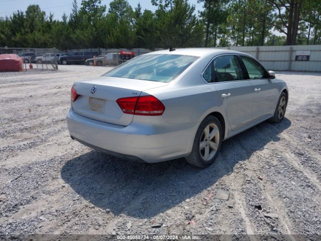 1VWAT7A3XEC036276 Volkswagen Passat 1.8t Wolfsburg Edition