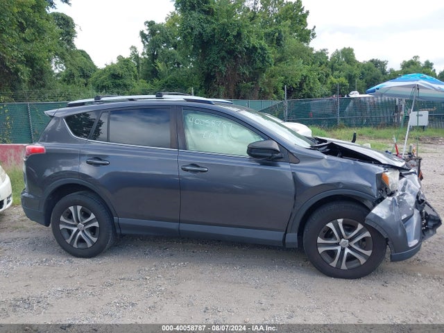 Toyota RAV4 LE 2016 JTMZFREV5GJ086098 Image 13