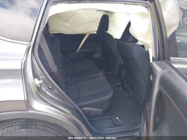 Toyota RAV4 LE 2016 JTMZFREV5GJ086098 Image 8
