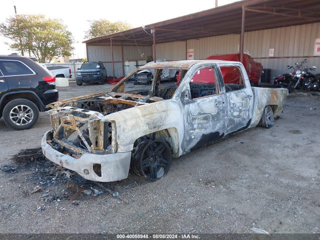 Chevrolet Silverado 1500 2lt 2018 3GCUKREC7JG452401 Image 2