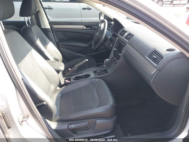 1VWBH7A31EC009067 Volkswagen Passat 2.5l Se