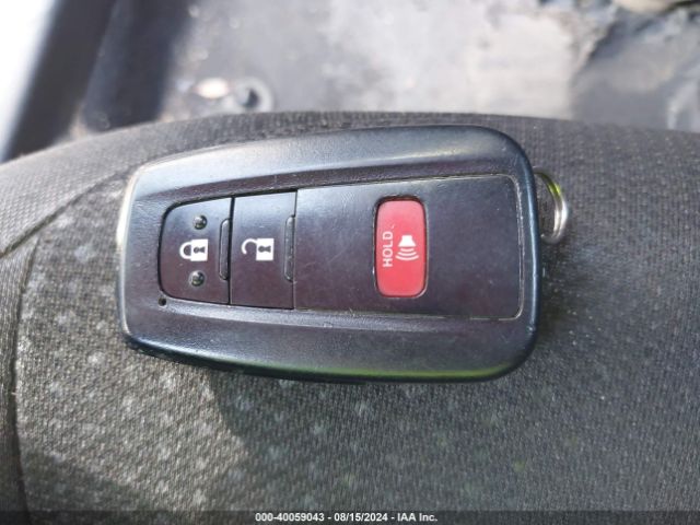 JTDKAMFU8M3133732 Toyota Prius Le