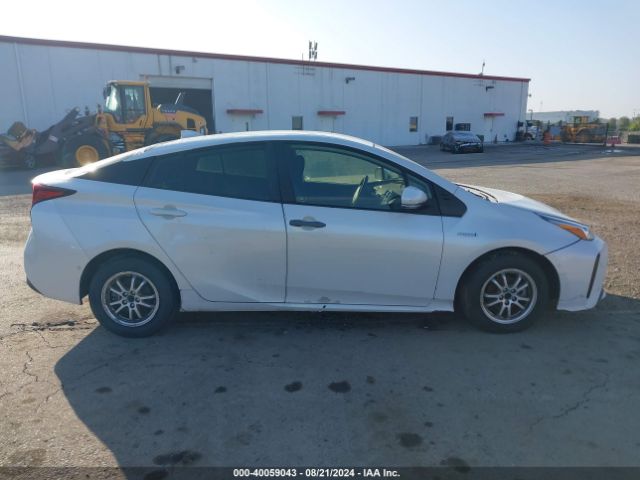 JTDKAMFU8M3133732 Toyota Prius Le