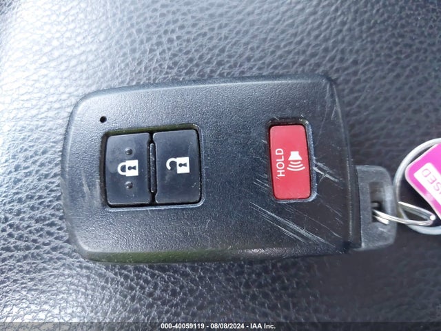 Toyota Rav4 Xle 2018 JTMWFREV0JD124247 Image 11