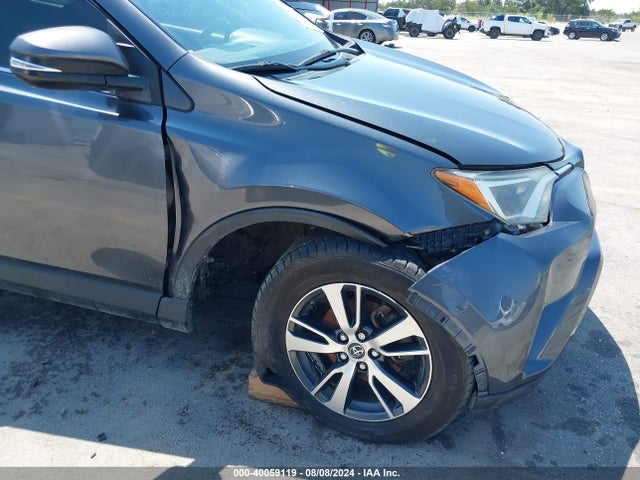 Toyota Rav4 Xle 2018 JTMWFREV0JD124247 Image 6