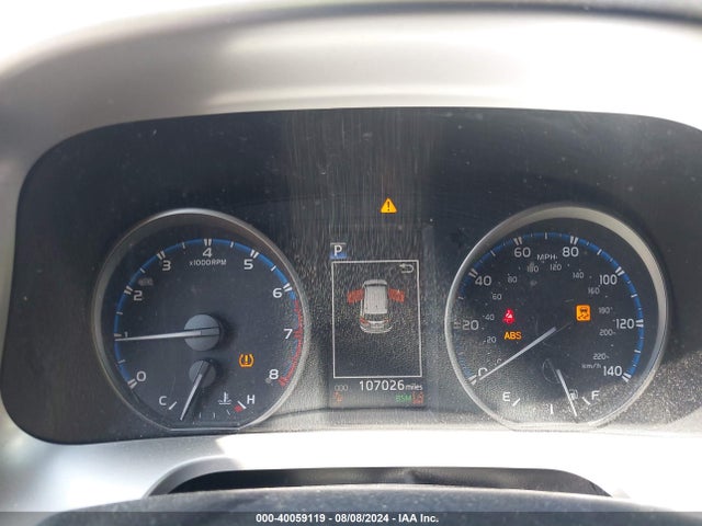 Toyota Rav4 Xle 2018 JTMWFREV0JD124247 Image 7