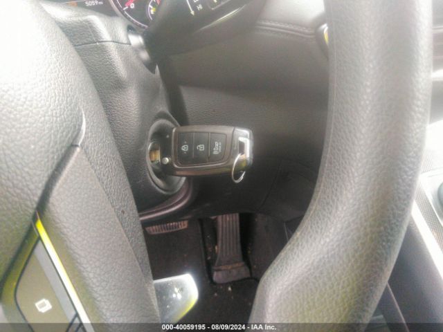 5NMS1DAJ7PH496381 Hyundai Santa Fe Se