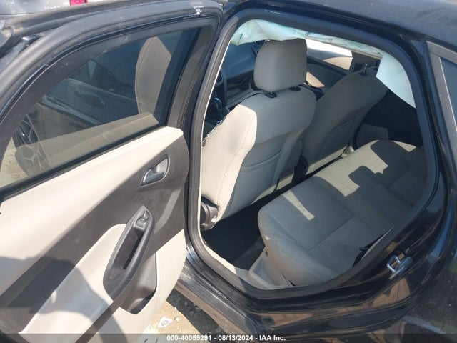 Ford FOCUS SE 2015 1FADP3F24FL324105 Image 8