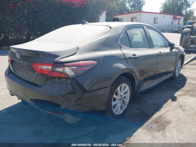4T1C11AK6NU690428 Toyota CAMRY LE