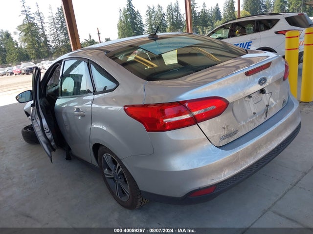 Ford FOCUS SE 2017 1FADP3FE0HL308710 Image 3