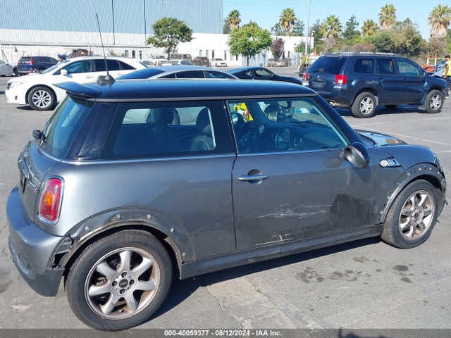 2010 MINI COOPER S WMWMF7C55ATW89658 Photo 5