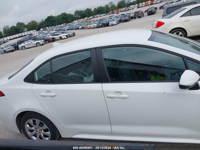 Toyota COROLLA LE 2022 5YFEPMAE1NP358353 Image 14