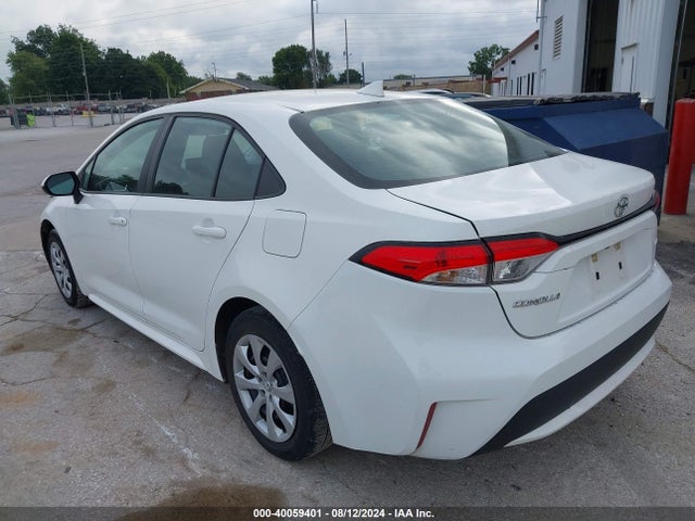 Toyota COROLLA LE 2022 5YFEPMAE1NP358353 Image 3