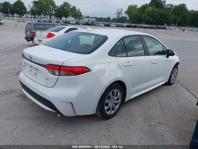 Toyota COROLLA LE 2022 5YFEPMAE1NP358353 Image 4
