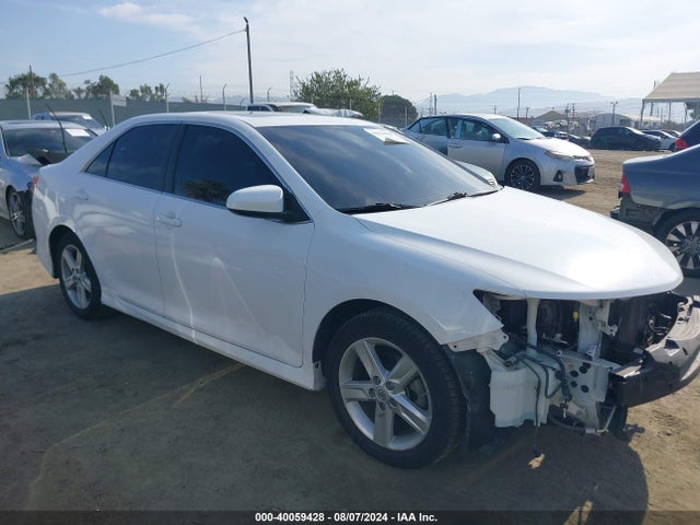 2014 4T1BF1FK2EU751599 main image