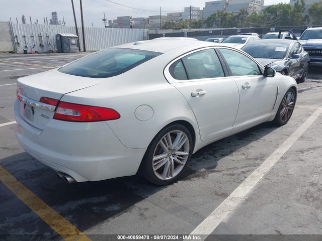2010 JAGUAR XF SAJWA0HE7AMR68518 Photo 3