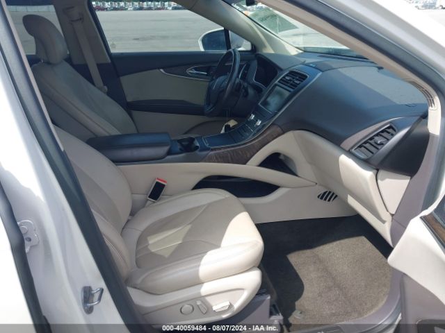 2LMTJ8LR3GBL35183 Lincoln Mkx Reserve