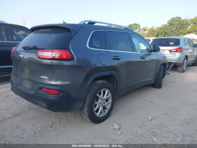 1C4PJLCB7GW370170 Jeep Cherokee Latitude