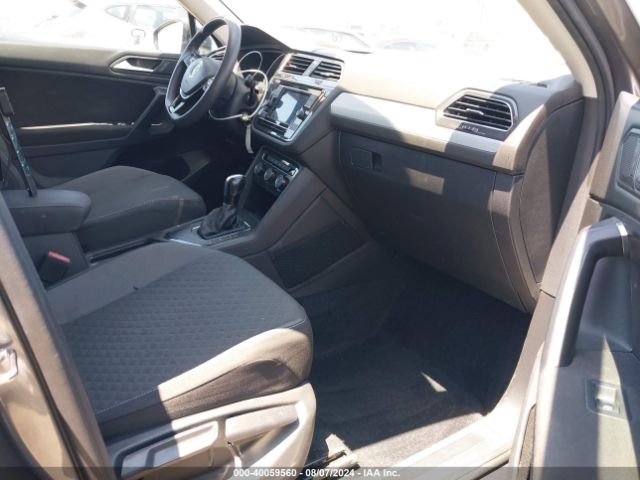 3VV1B7AX7MM070375 Volkswagen Tiguan 2.0t S