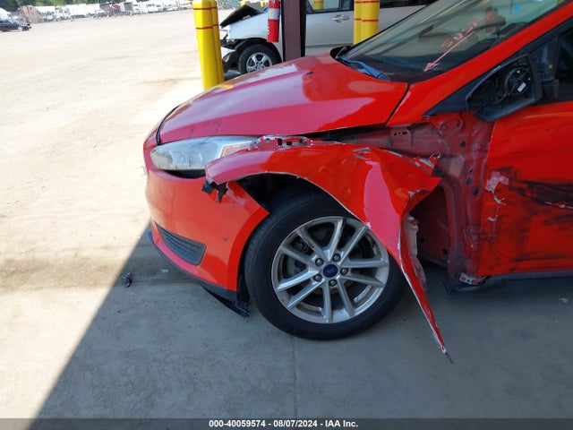 Ford FOCUS SE 2016 1FADP3F21GL286477 Image 14