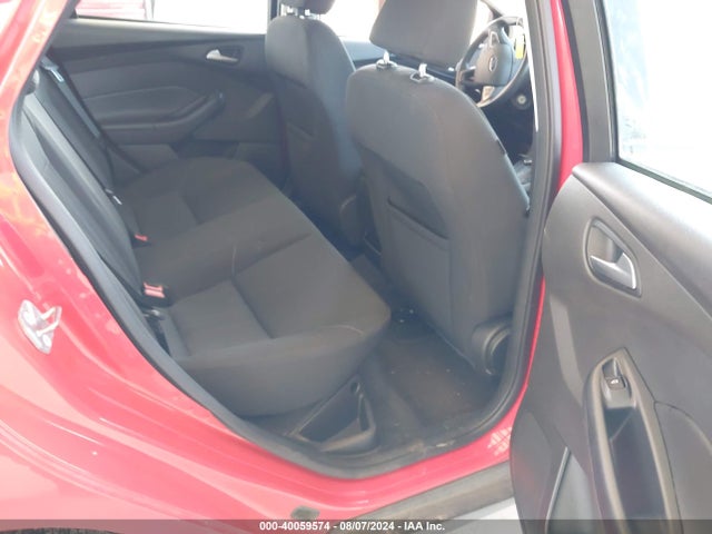 Ford FOCUS SE 2016 1FADP3F21GL286477 Image 8