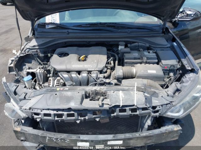 KMHD74LF8HU176475 Hyundai ELANTRA SE