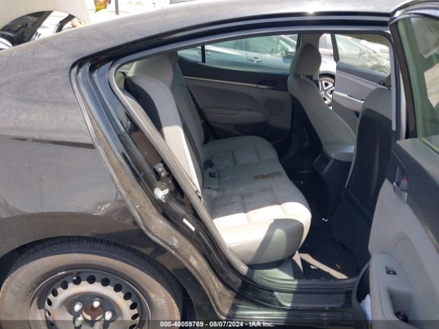 KMHD74LF8HU176475 Hyundai ELANTRA SE