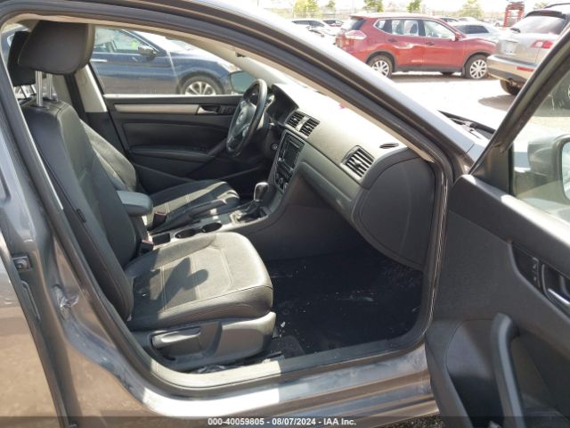 1VWBT7A32EC061189 Volkswagen Passat 1.8t Se