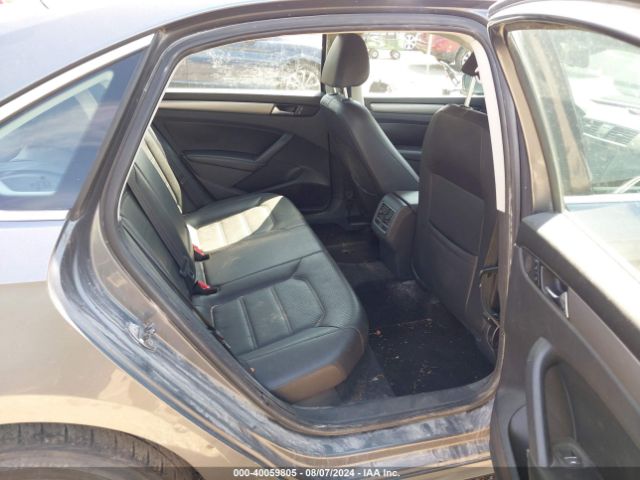 1VWBT7A32EC061189 Volkswagen Passat 1.8t Se