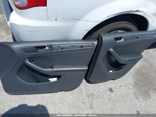 3VWD67AJ0GM389758 Volkswagen Jetta 1.4t Se